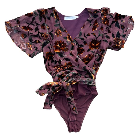 Astr Veda Floral Velvet Burnout Burgundy Wrap-Front Bodysuit Size Small - Picture 2 of 12